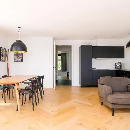 Holiday home Luxurious In With Private Garden *