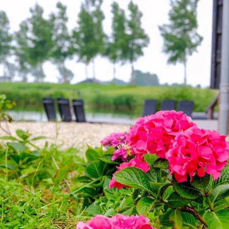 Holiday home Luxurious In With Private Garden *
