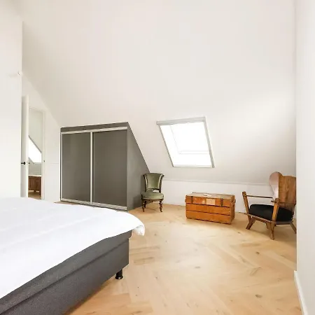 Holiday home Luxurious In With Private Garden Zwartewaal